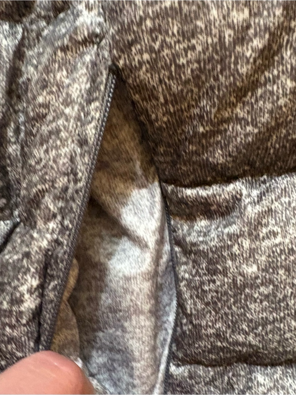 Be By Blanc Noir Heather Gray Down & Feathers Quilted Lightweight Packable Vest - Picture 4 of 6